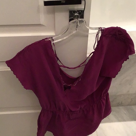 🌸 (2 for 20) Pretty lace top! - Picture 1 of 2